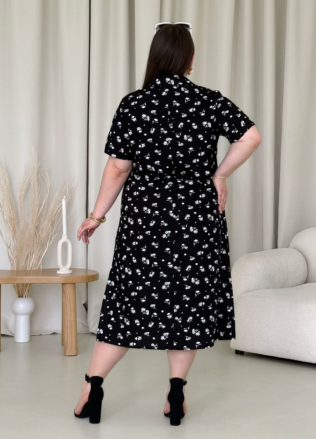 Чорна пляжна, повсякденний, кежуал, коктейльна літня легка сукня-поло з пояском в квіточку зі штапелю поло Merlini з квітковим принтом