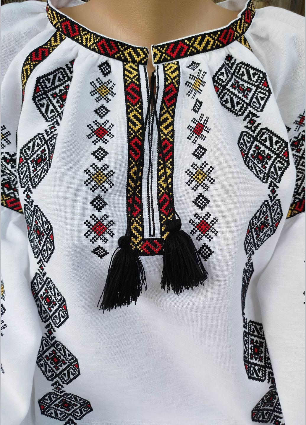 Белая украинская вышиванка, женская вышитая блузка на белом льне. Українська вишиванка узор геометрический прямой, свободная домотканное полотно (339105972)