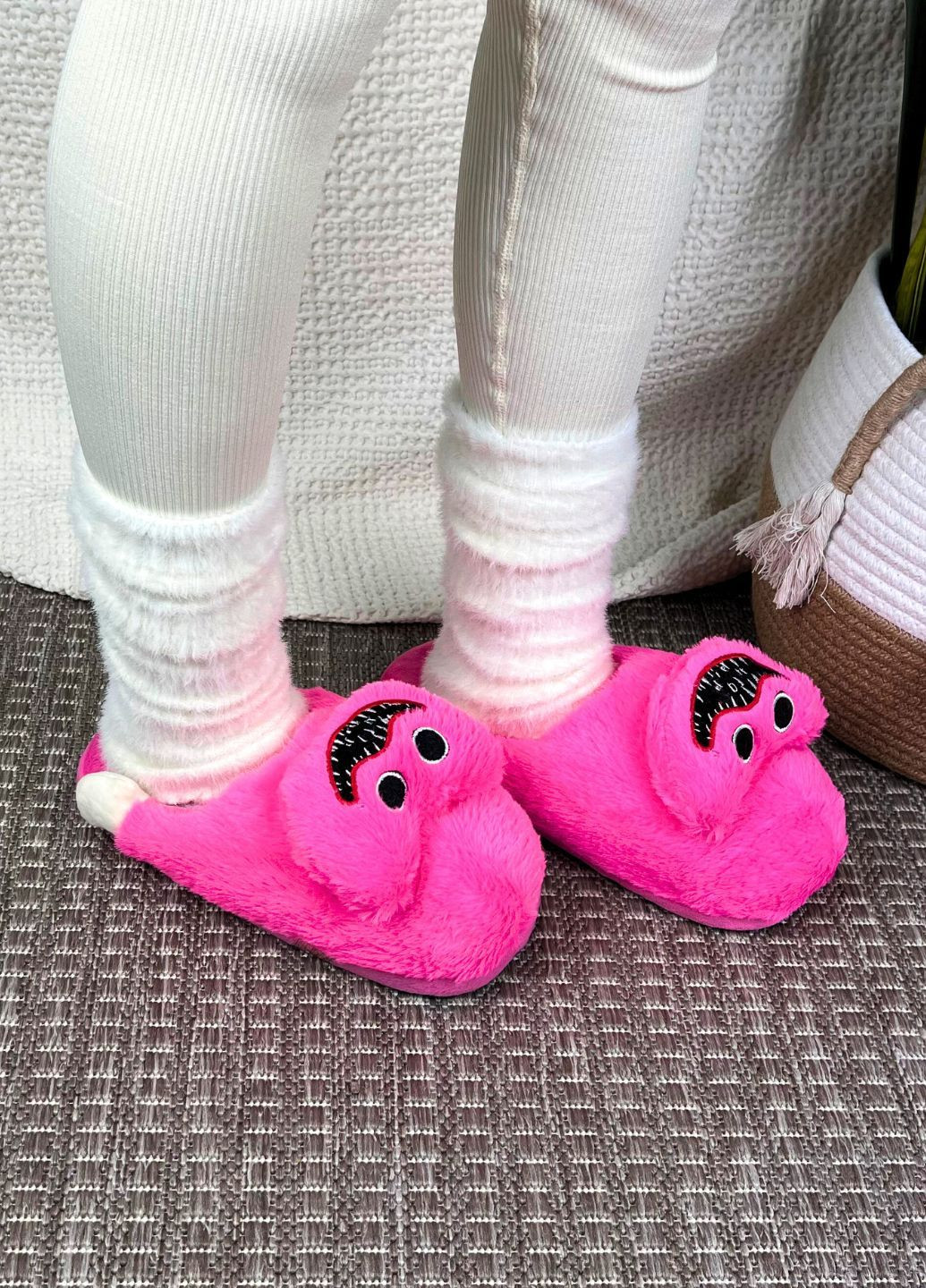 Жіночі капці іграшки Хаггі Ваггі з антиковзкою підошвою Кісі Міссі рожеві My Kigu (366575828)