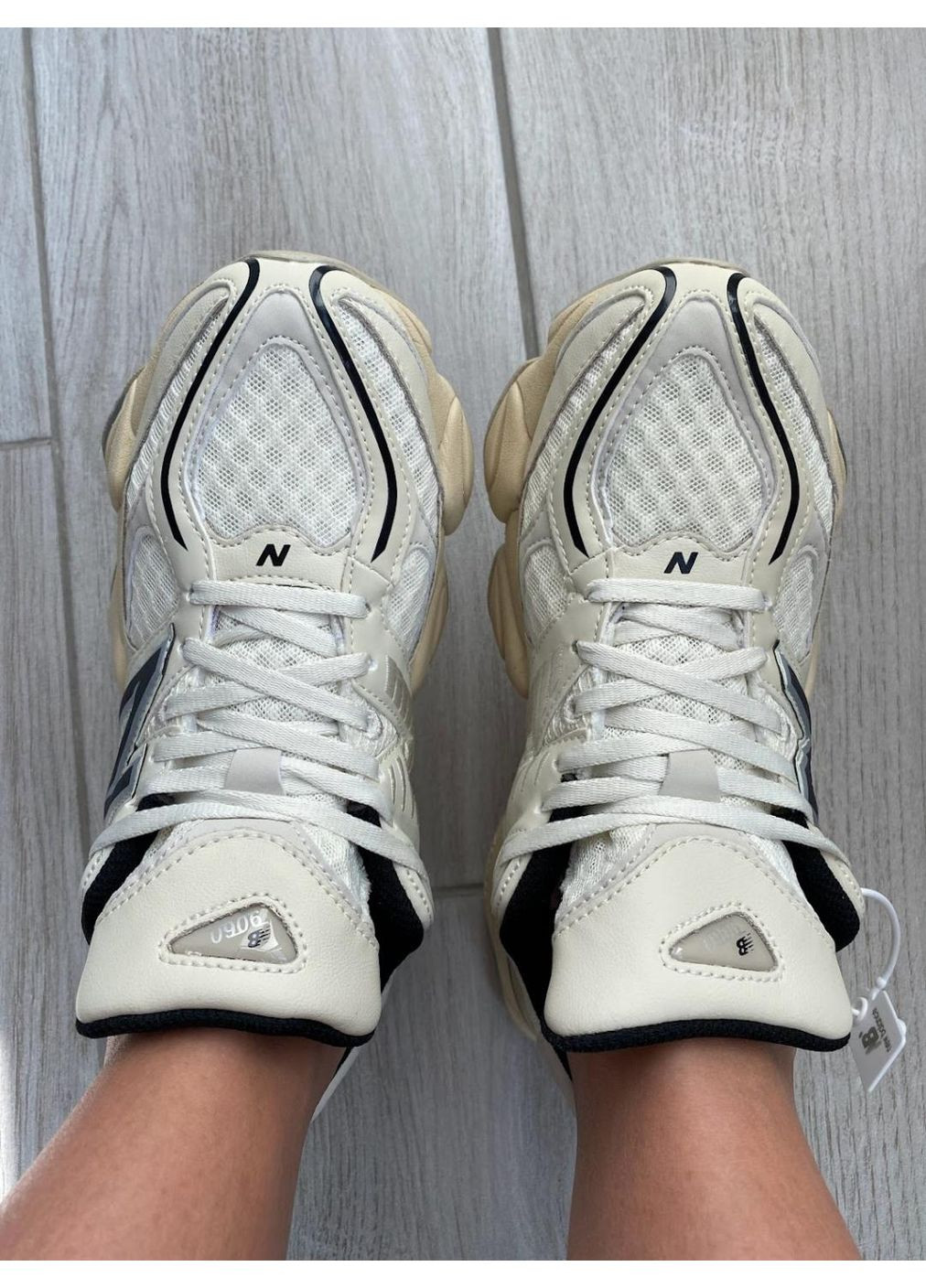 Чорні Осінні кросівки чоловічі new balance 9060 cream black нью беланс 9060 No Brand