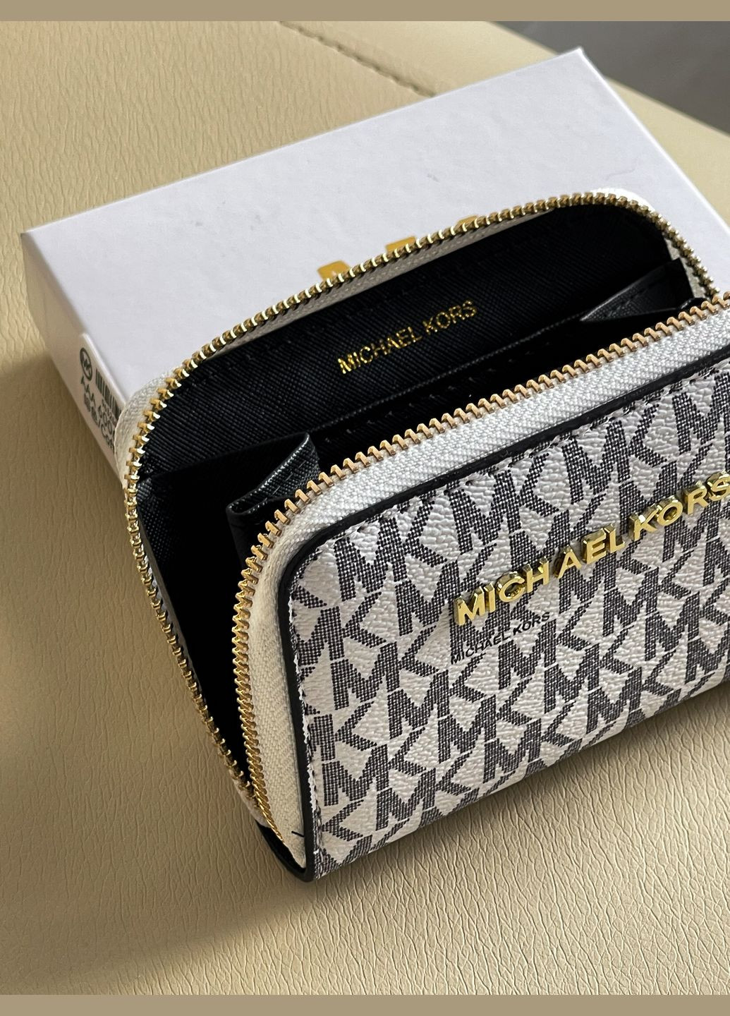 Гаманець Майкл Корс маленький білий No Brand (317705503)