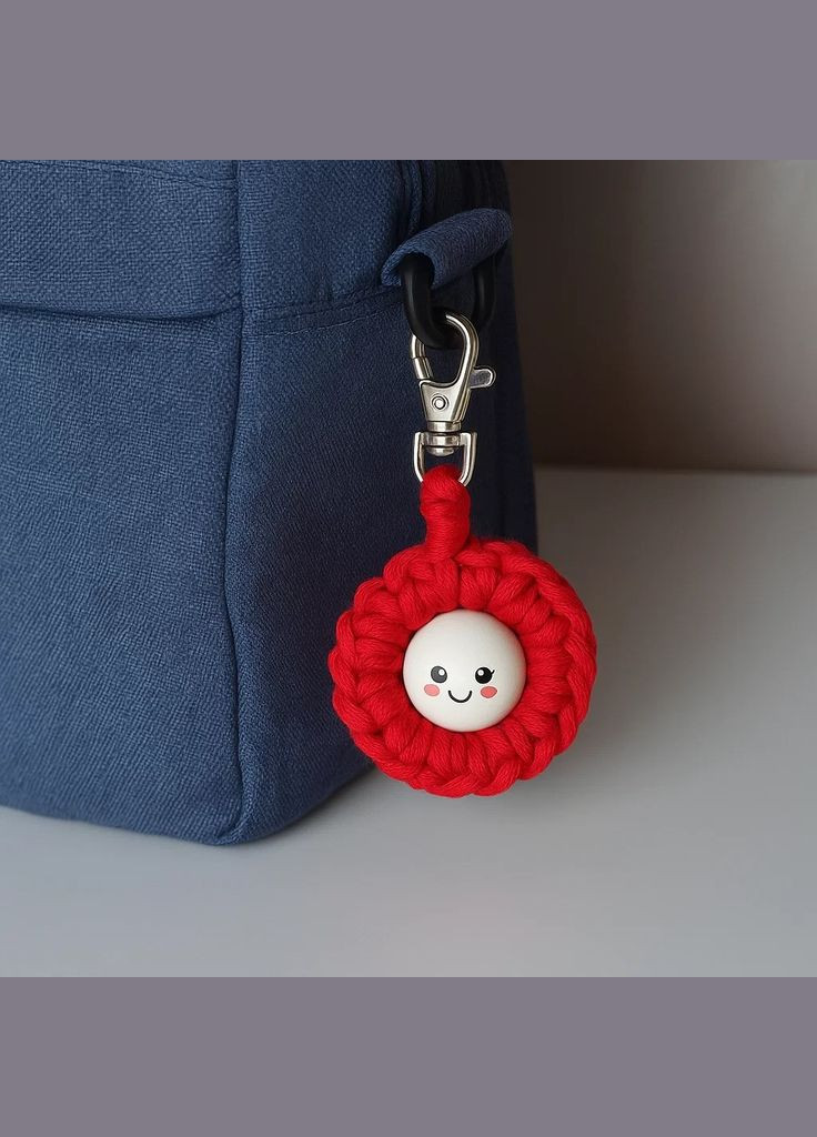 Набір макраме для творчості та ручного в'язання брелока для ключів або аксесуарів 10х5см, червоний No Brand (369802894)