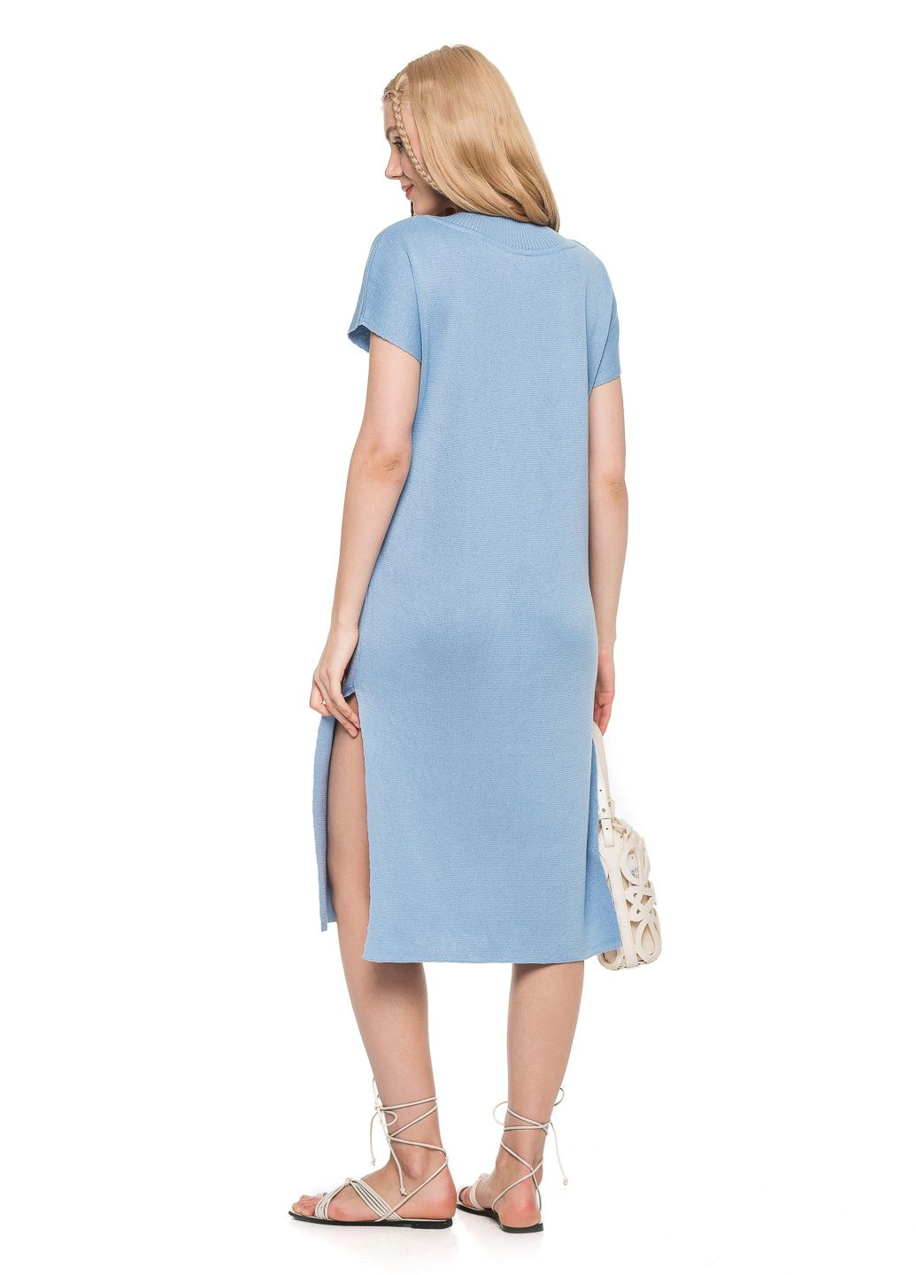 Блакитна вільна трикотажна eco-сукня з v-подібним вирізом SVTR