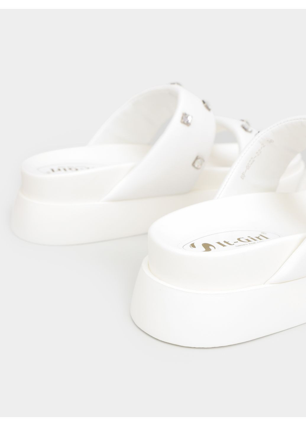 Белые женские кожаные сабо на платформе It-Girl на платформе со стразами