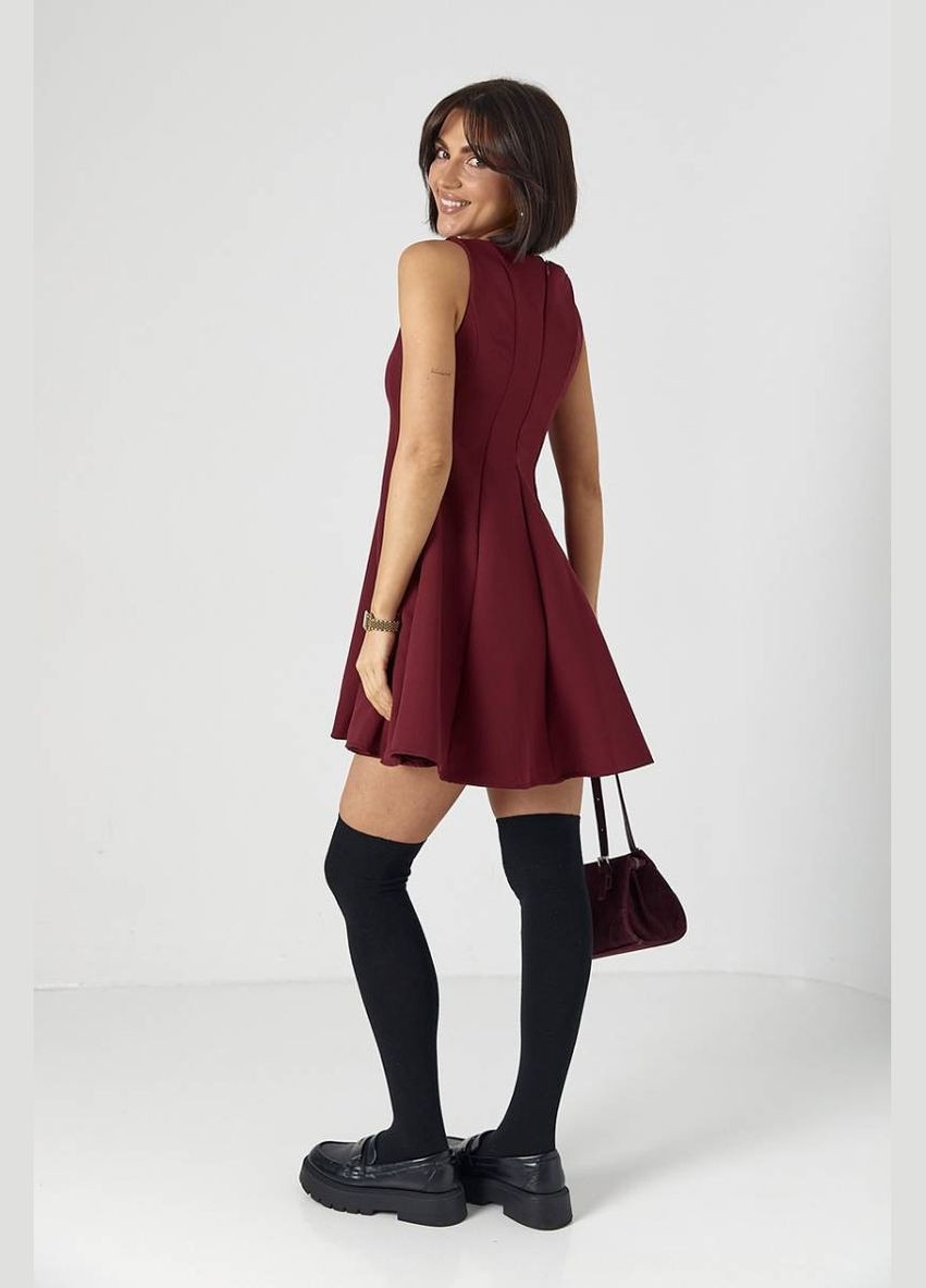 Бордовое повседневный женское короткое коктейльное платье без рукавов Lurex однотонное