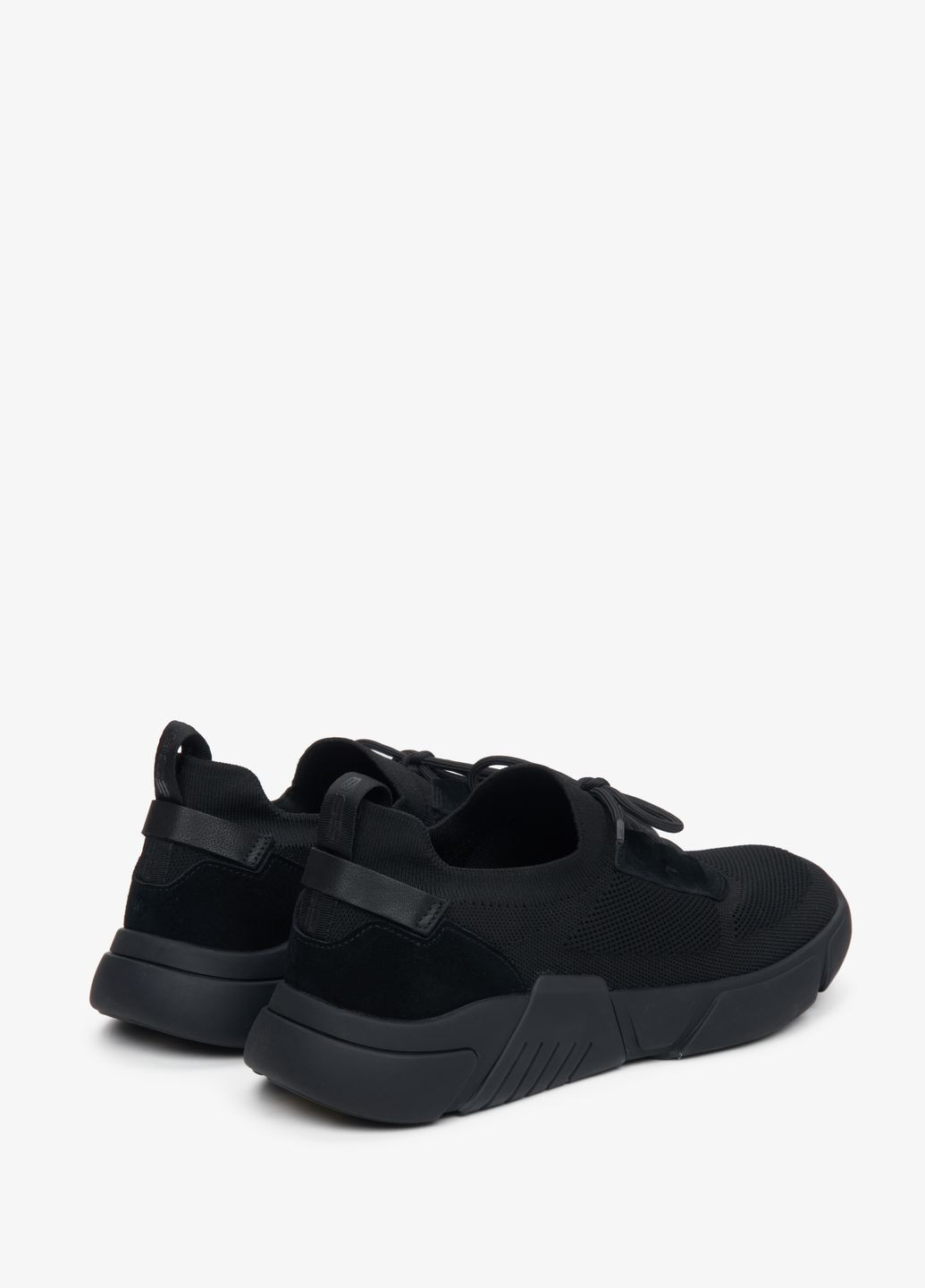 Черные демисезонные кроссовки, цвет черный ES8