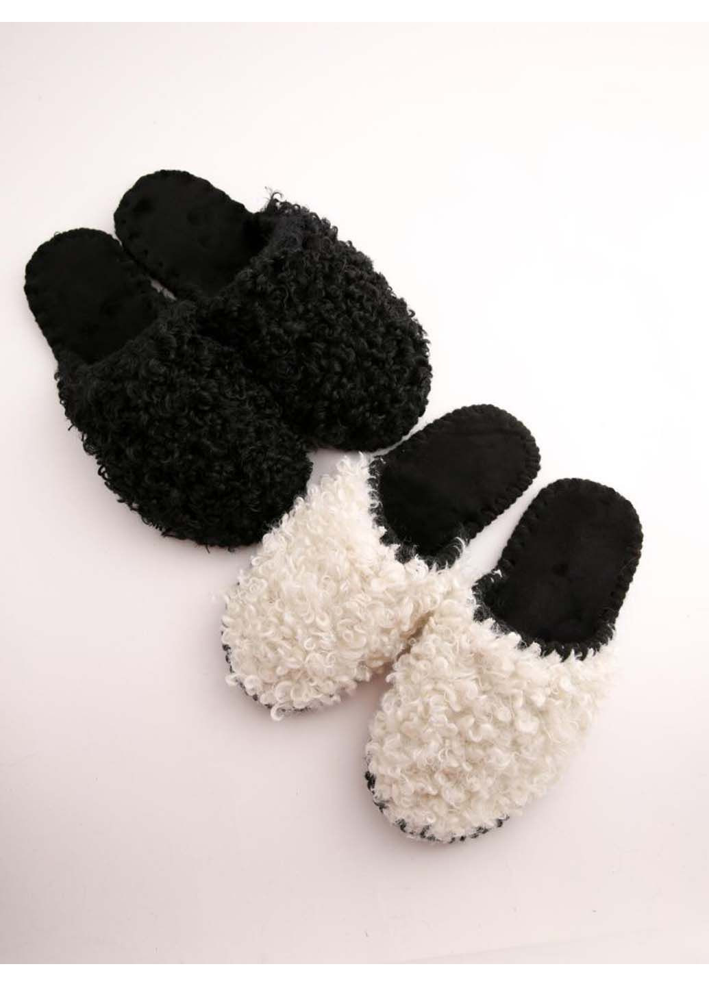 Черно-белые набор домашних тапочек Family Story