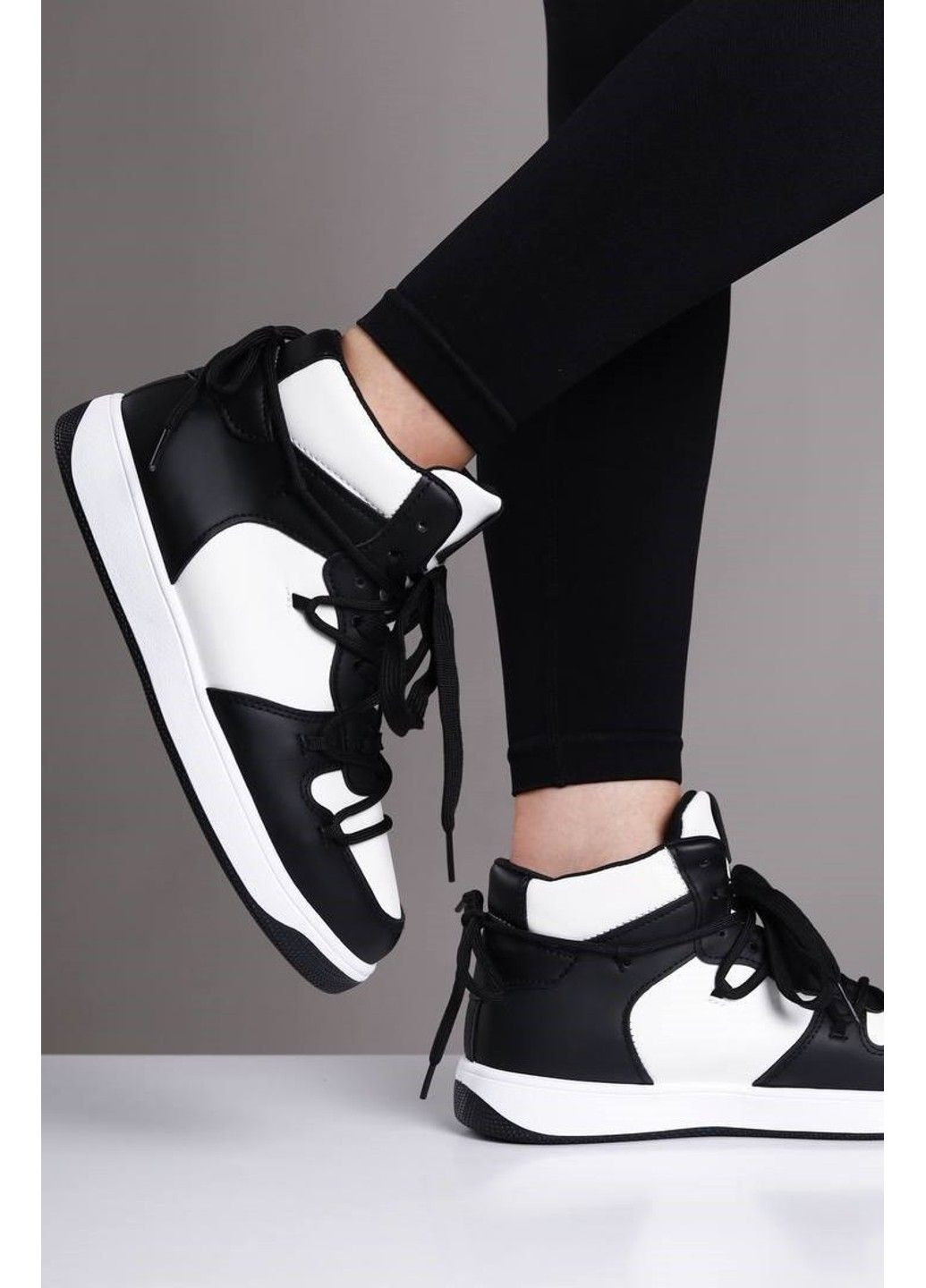 Кросівки жіночі чорні Hongquan чорні (307159385)