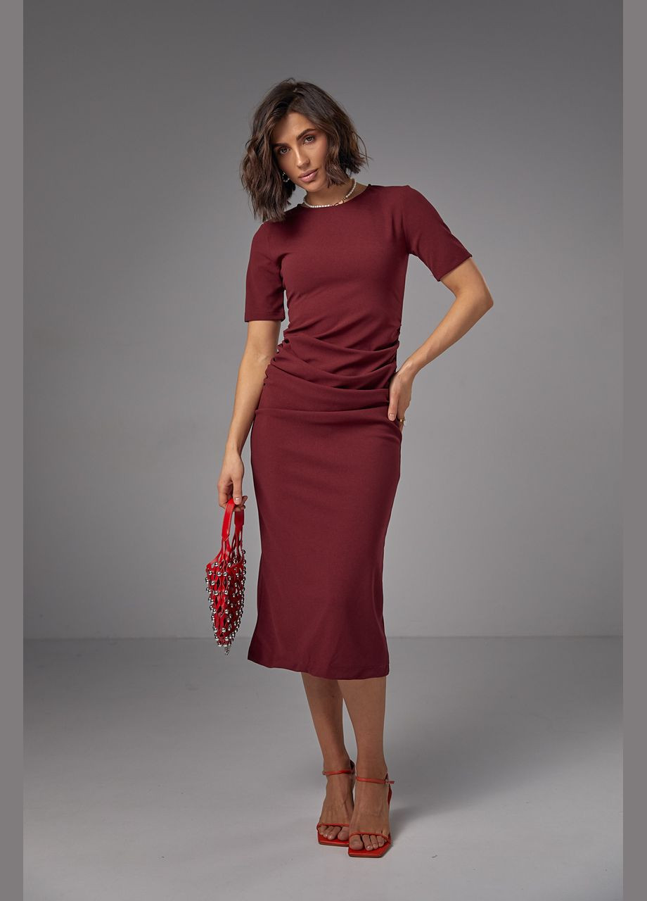 Бордовое деловое силуэтное платье меди с драпировкой - серый цвет, s (sku_2695) No Brand однотонное