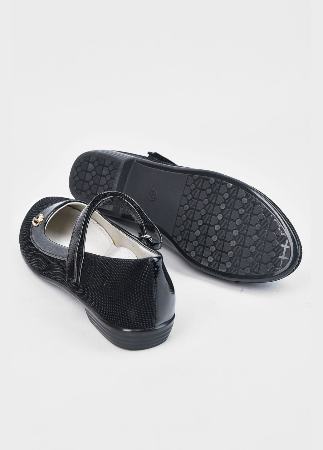 Темно-серые туфли для девочки черного цвета на липучке Let's Shop