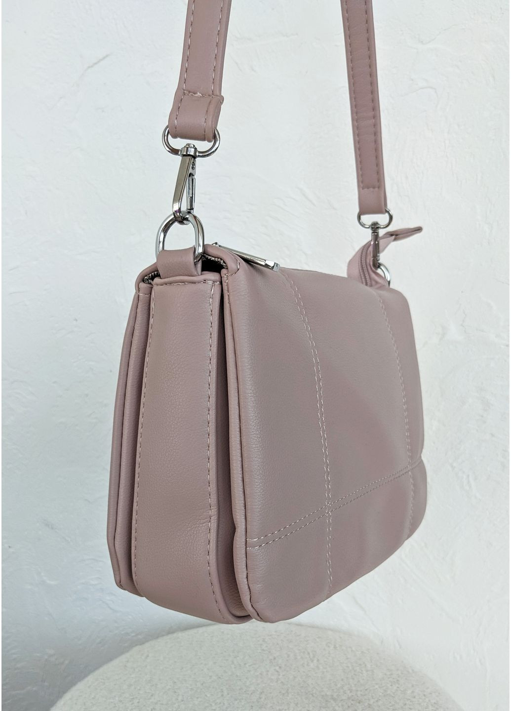 Лаконичная светло-розовая сумка с отсрочкой InFashion Сумка (360751148)