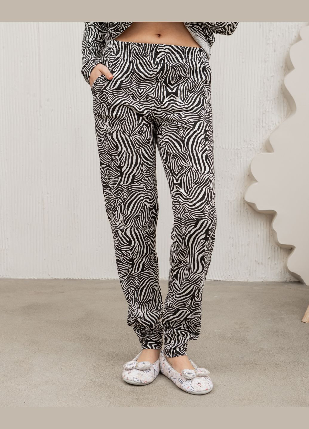 Чорна всесезон жіноча піжама бавовняна, піжама для жінок зебра, комплект піжамний сорочка та штани сорочка + брюки Nicoletta