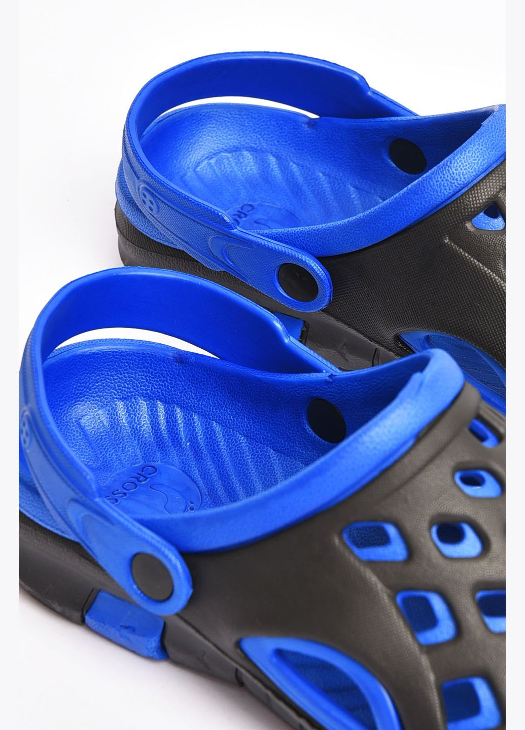 Крокси чоловічі чорного кольору Let's Shop (331600760)