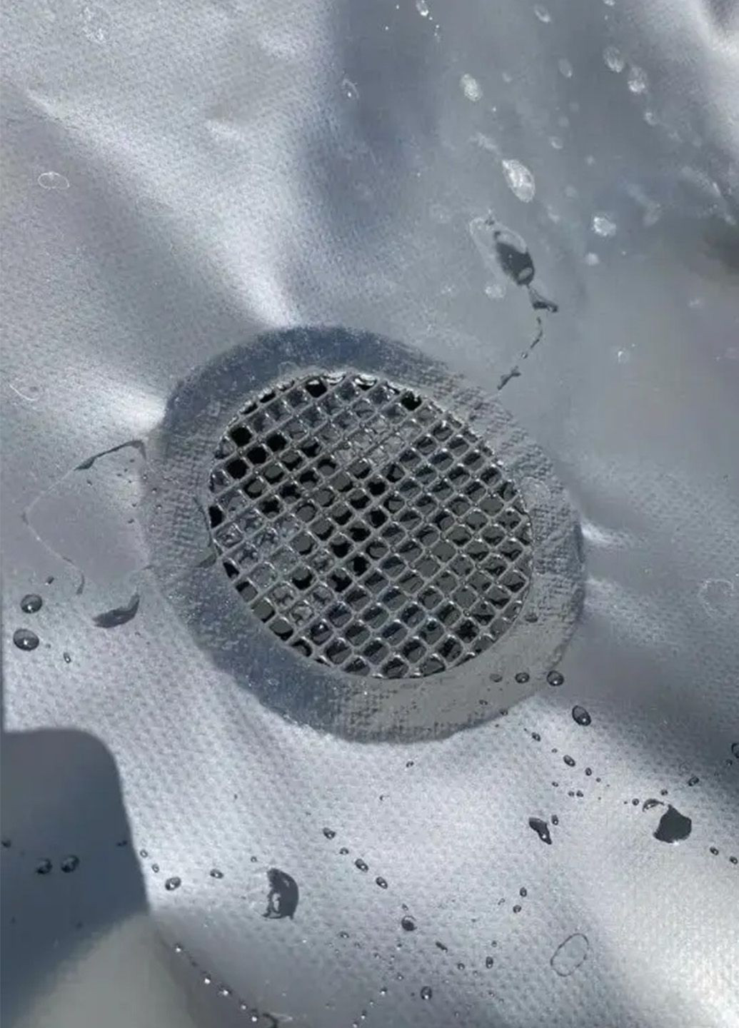 Бочка для дождевой воды 1000 литров Bass Polska, черная | Складная бочка садовая | Мягкая емкость для воды No Brand Bass Polska BH 80000 (345707496)