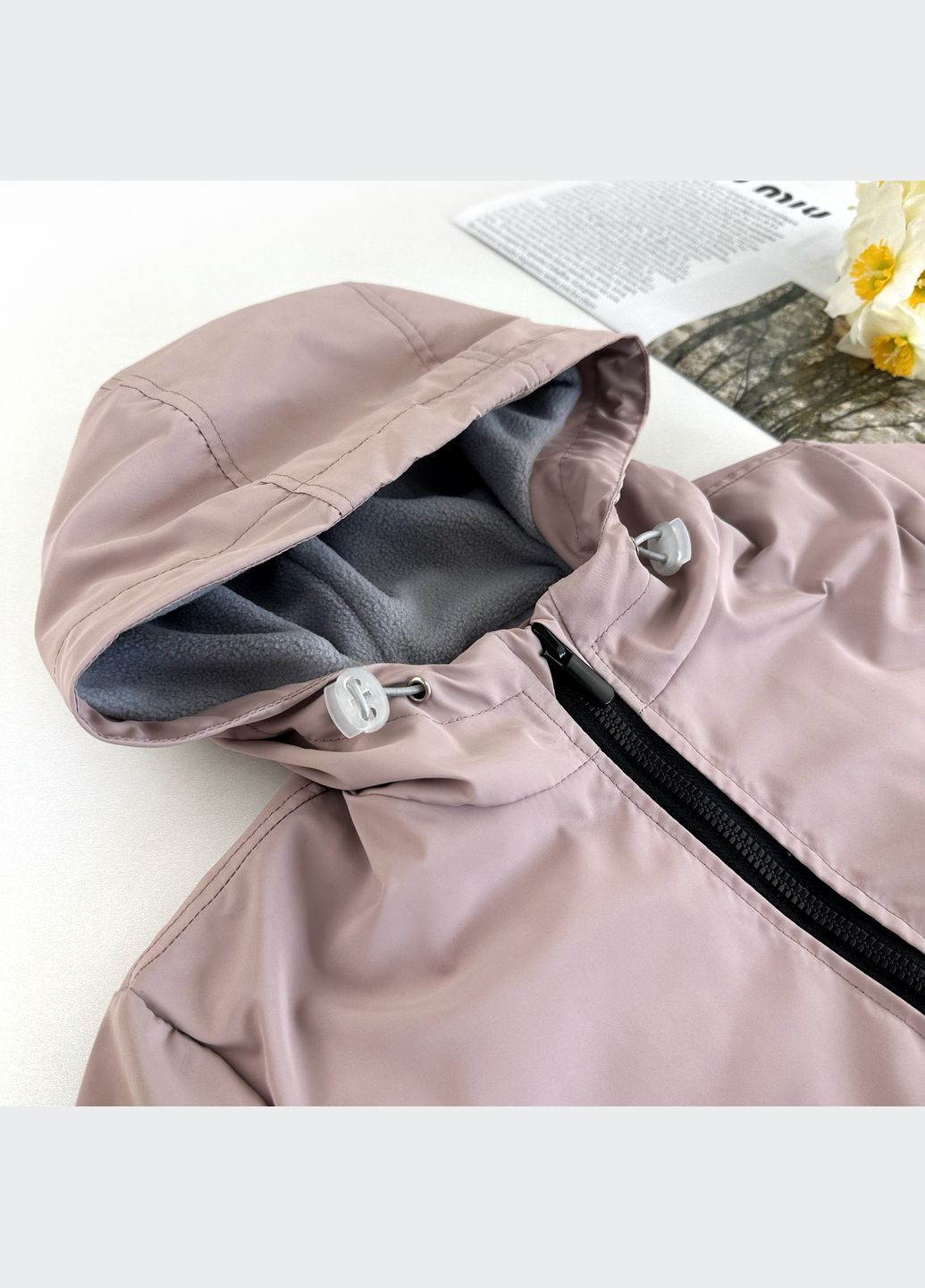 Черная демисезонная ветровка Marakas