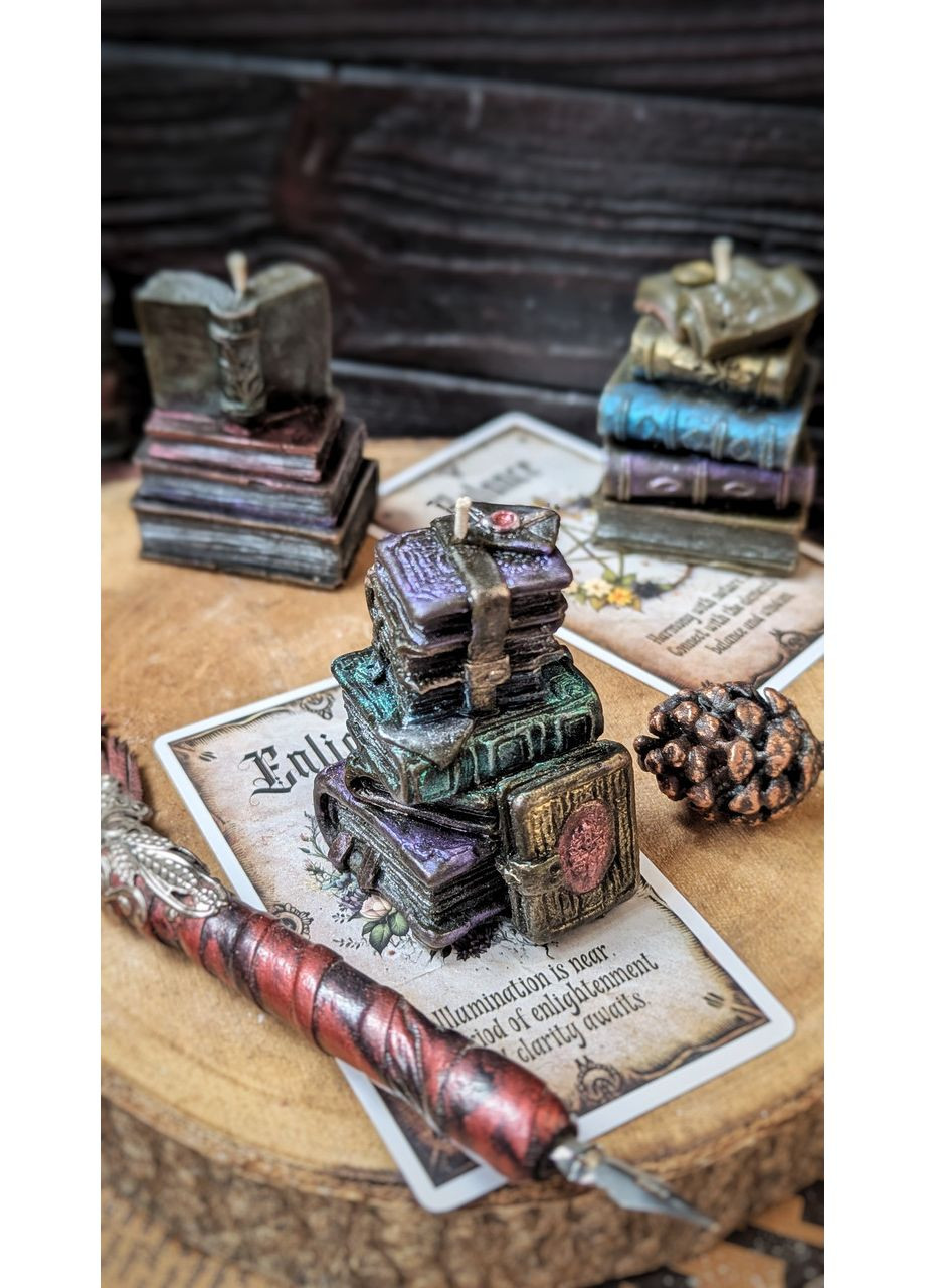 Свеча восковая Книги из библиотеки Хогвартса No Brand (352777574)