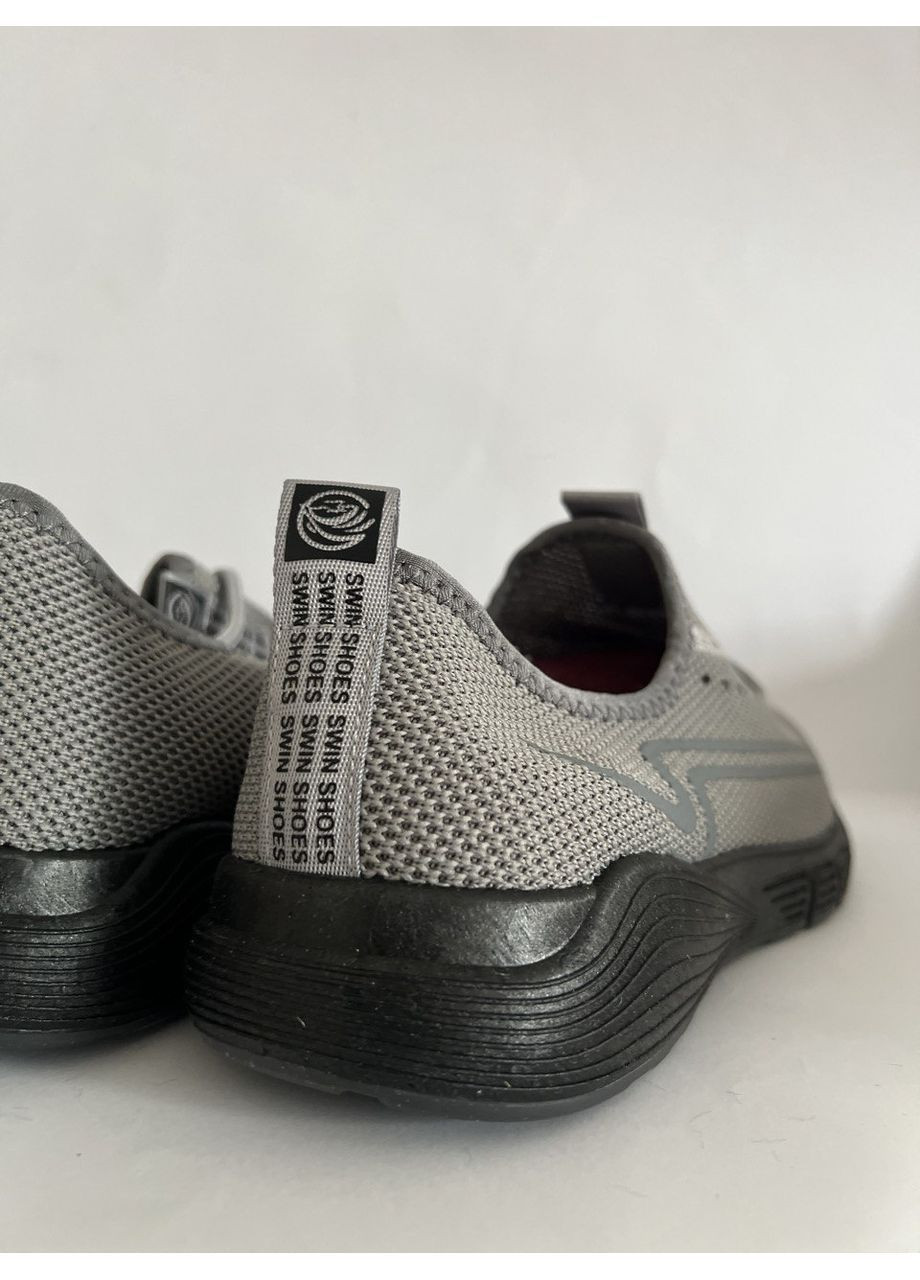 Сірі Літні кросівки чоловічи весна/літо No Brand