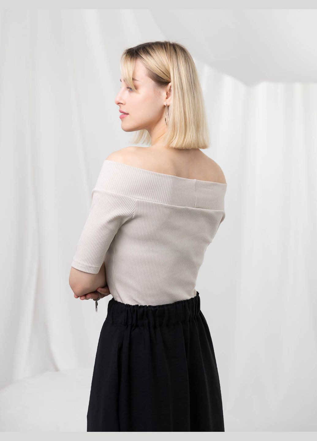 Жіноча футболка в рубчик FROMUS - (332051213)