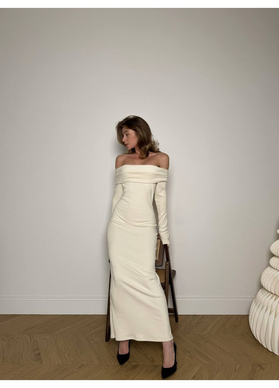 Молочна тепла сукня міді зі спущеними плечима Fashion