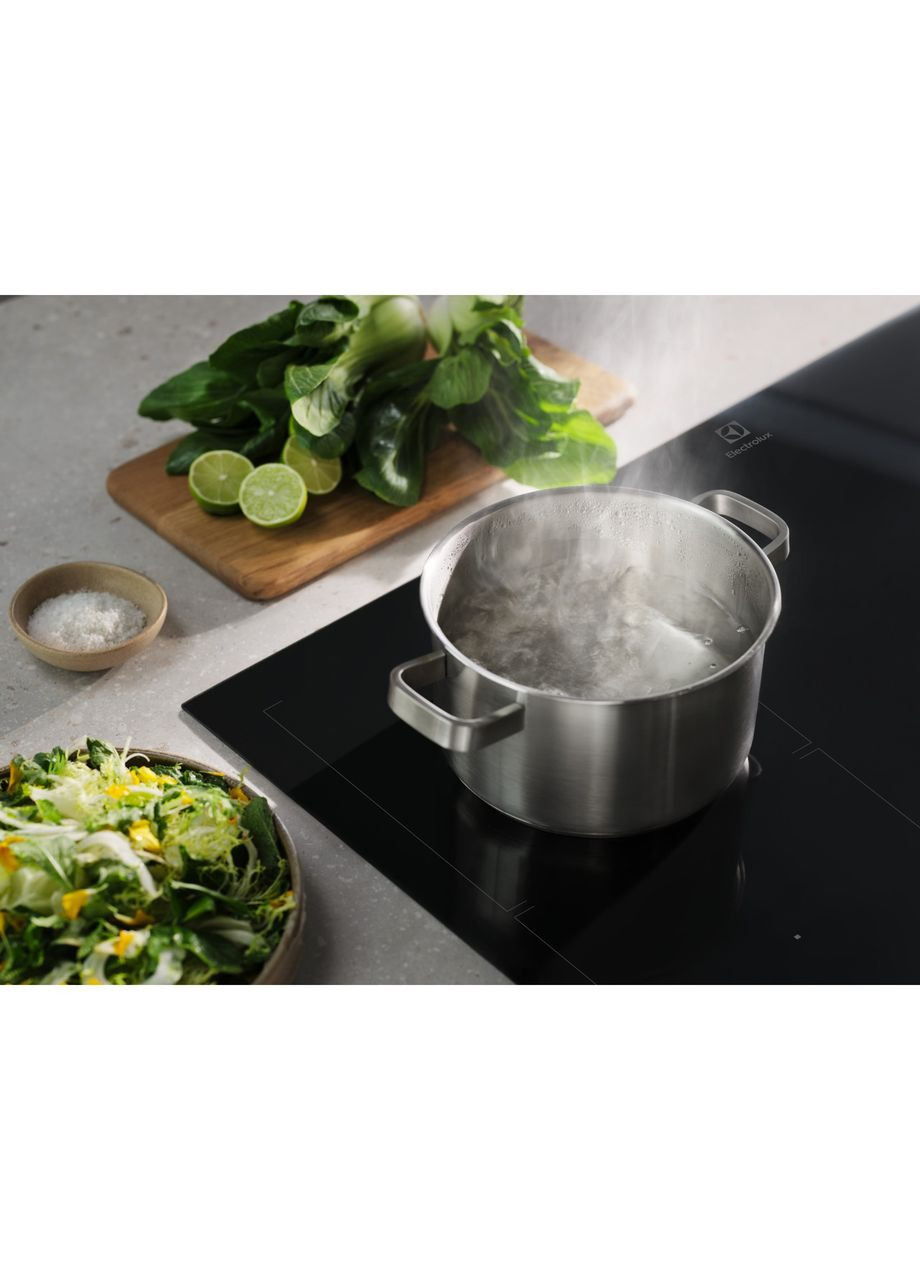 Індукційна варильна поверхня EIS62453IZ Electrolux (372458499)