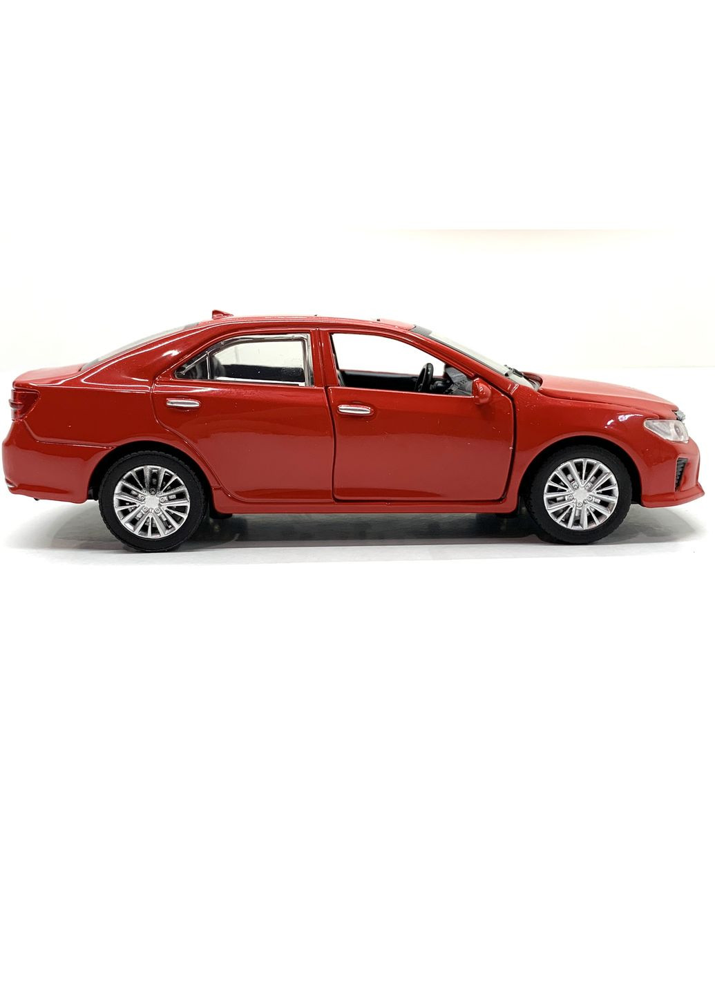 Машинка металлическая АвтоЭксперт Toyota Camry 1:32 открываются двери и багажник Красная (LF-79509) No Brand (302215565)