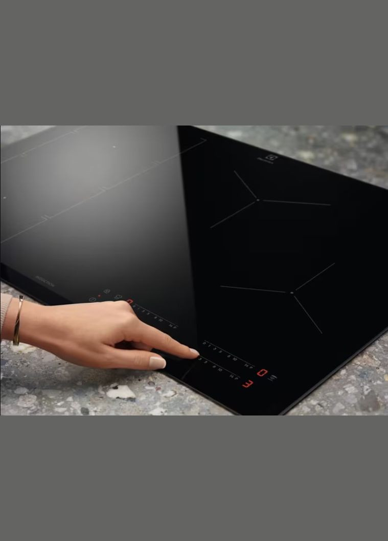 Варочная поверхность индукционная, 60см, датчик кипения, Hob2Hood, черный Electrolux (314750142)