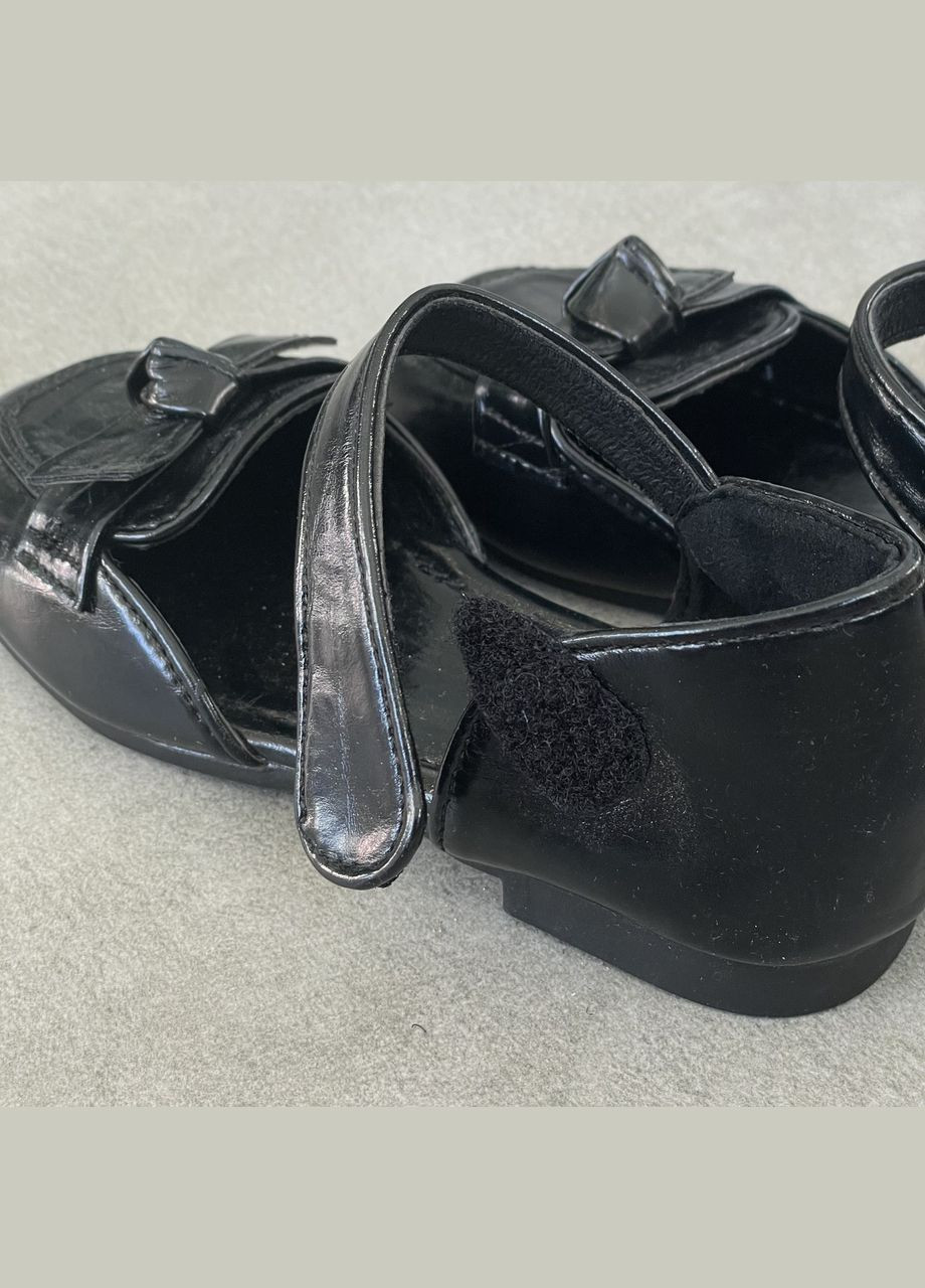 Туфлі дитячі для дівчинки лаковані Армін чорні, 30р. - 17,7 см No Brand (340689847)