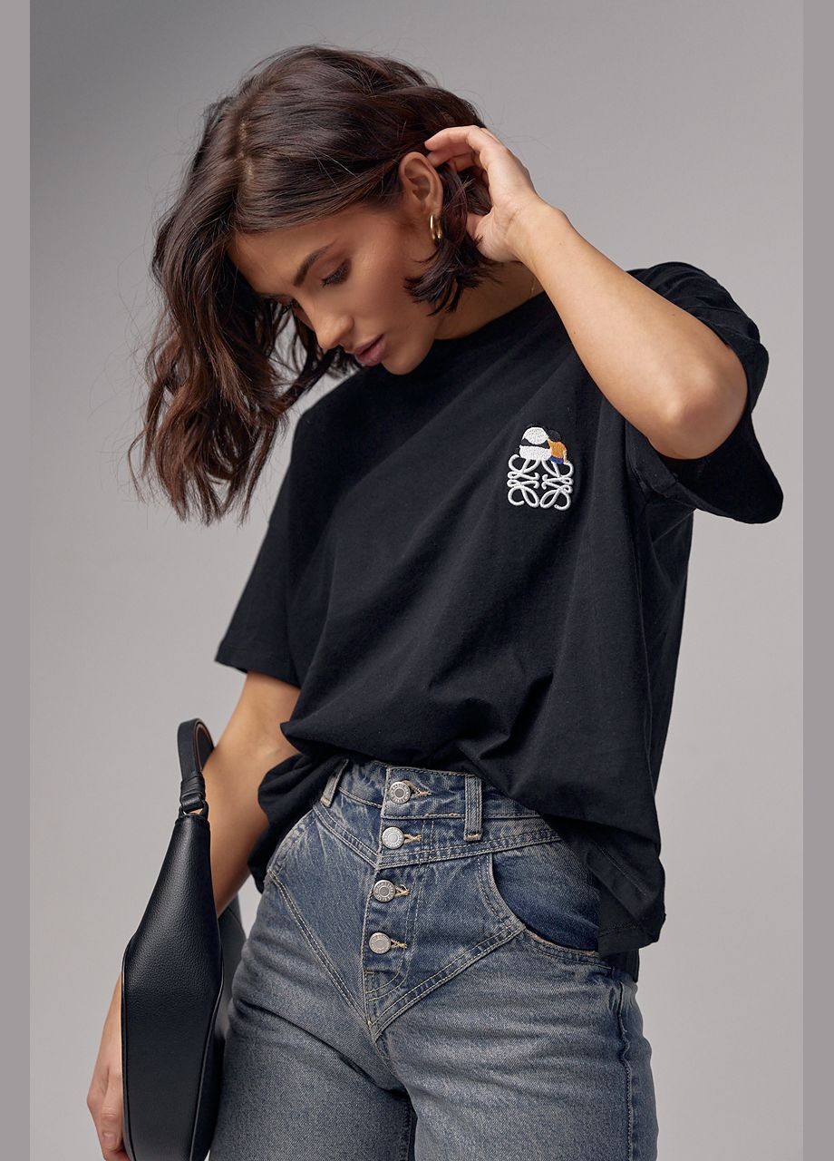 Чорна літня жіноча футболка з вишивкою 241023 з коротким рукавом Lurex
