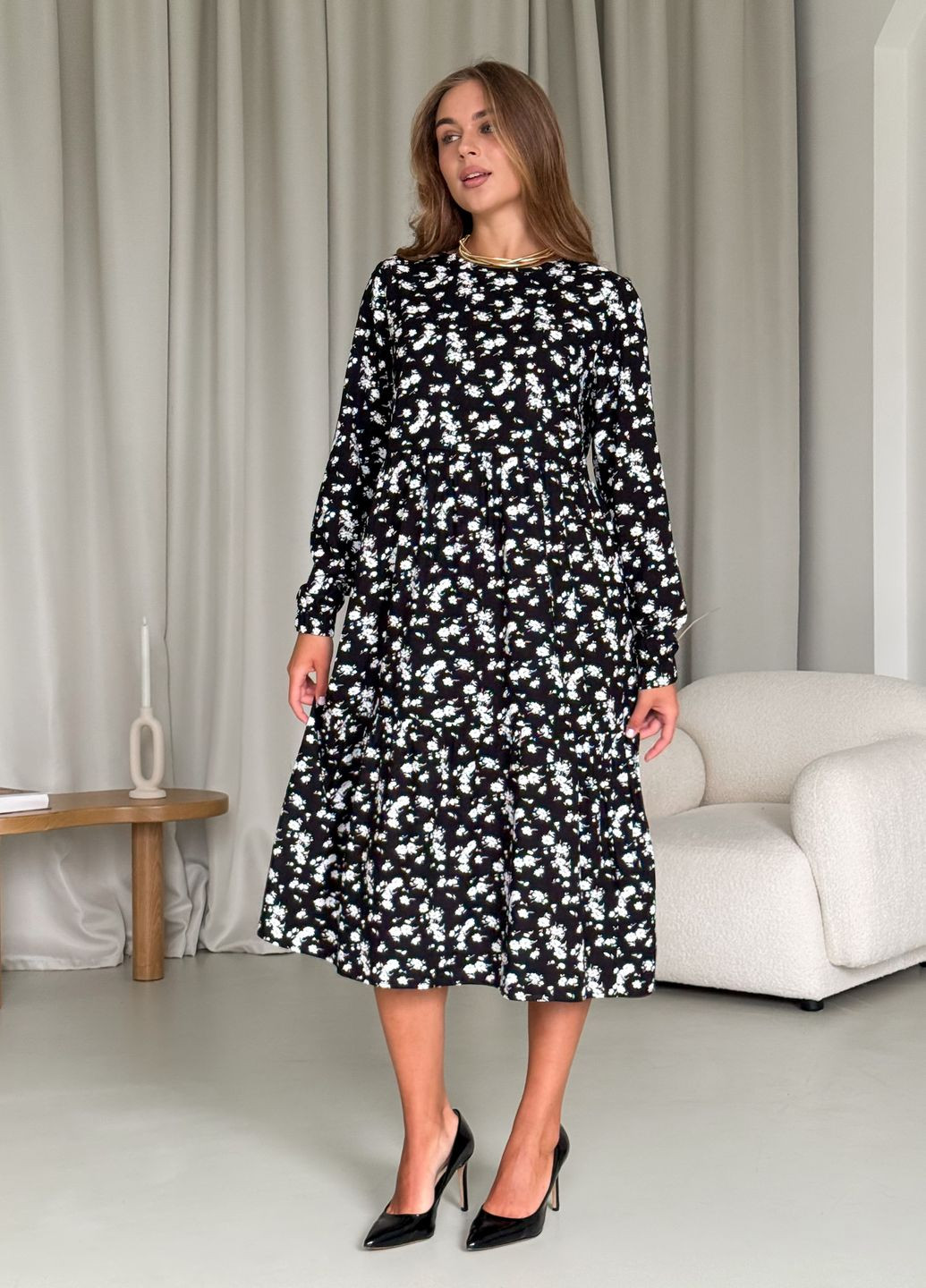 Чорна повсякденний, кежуал, коктейльна, вечірня довга відьна сукня в квіточку зі штапелю з довгим рукавом кльош Merlini з квітковим принтом