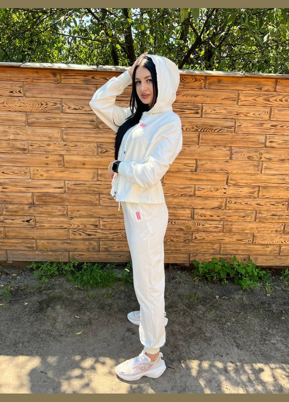 Женский белый ультра модный костюм на лето No Brand (315729530)