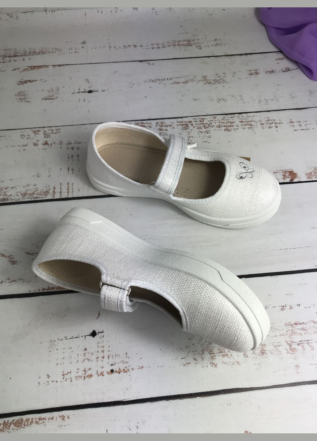 Белые тапочки детские текстильные для девочки белый (034) Waldi с вышивкой, с бисером