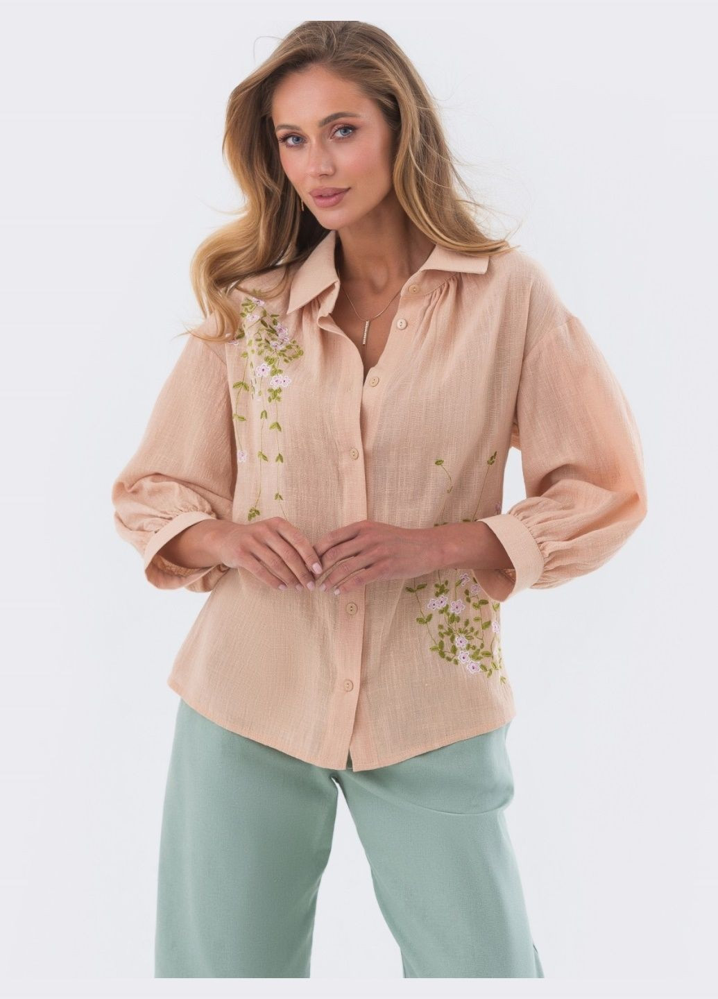 Персикова лляна блузка персикового кольору з вишивкою Dressa
