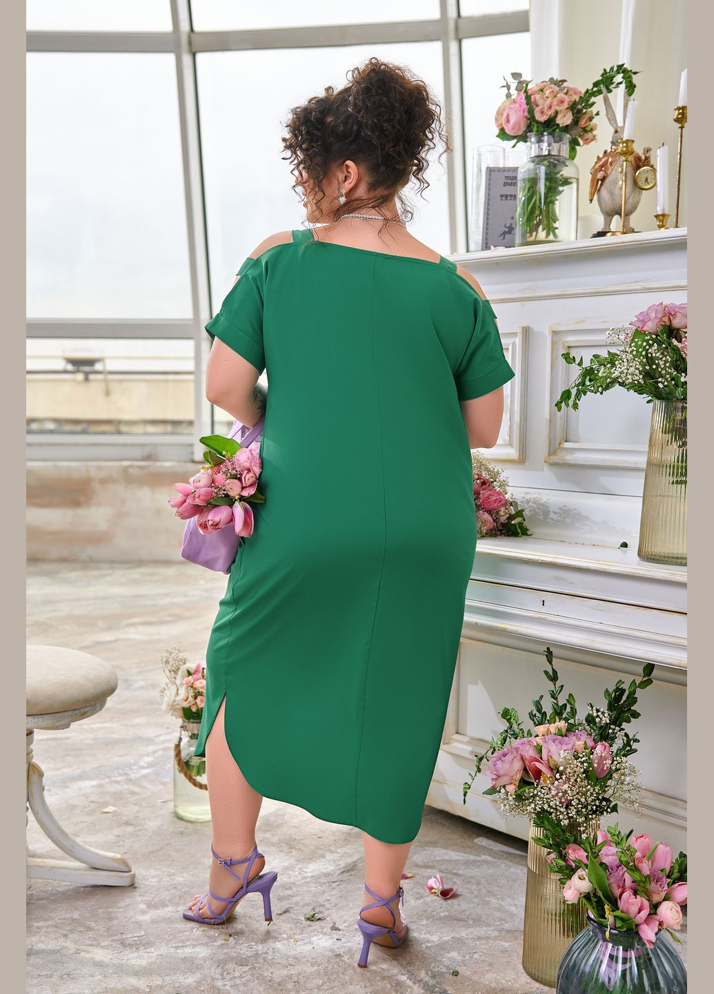 Зеленое повседневный платье со стразами а-силуэт No Brand однотонное