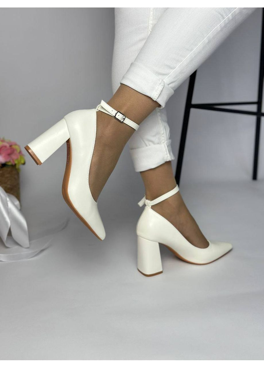 No Brand Стильні жіночі туфлі з ремінцем білий з штучна шкіра, — демісезон (353602639)