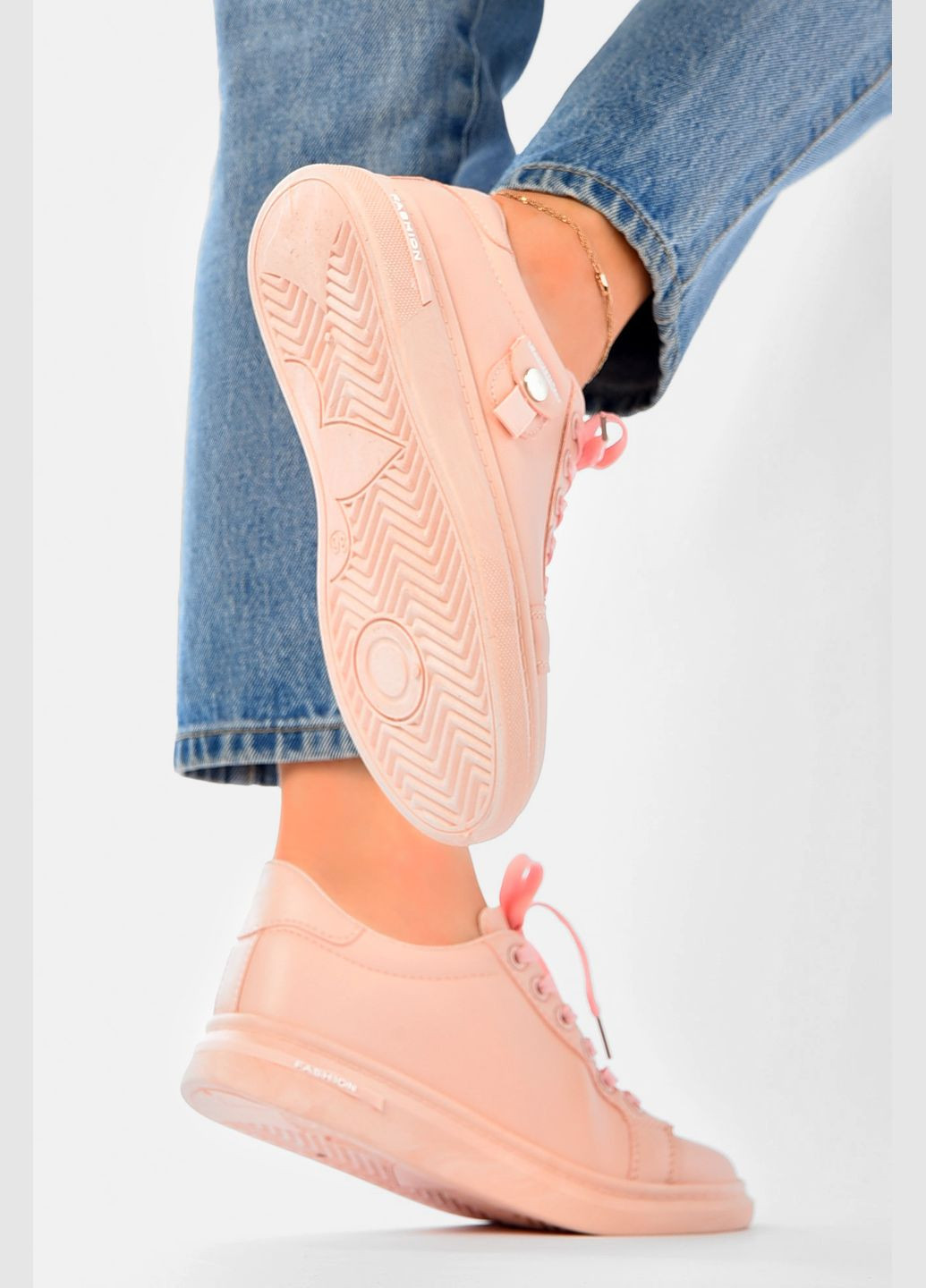 Кроссовки женские светло-розового цвета Let's Shop светло-розовые демисезоны (336336167)