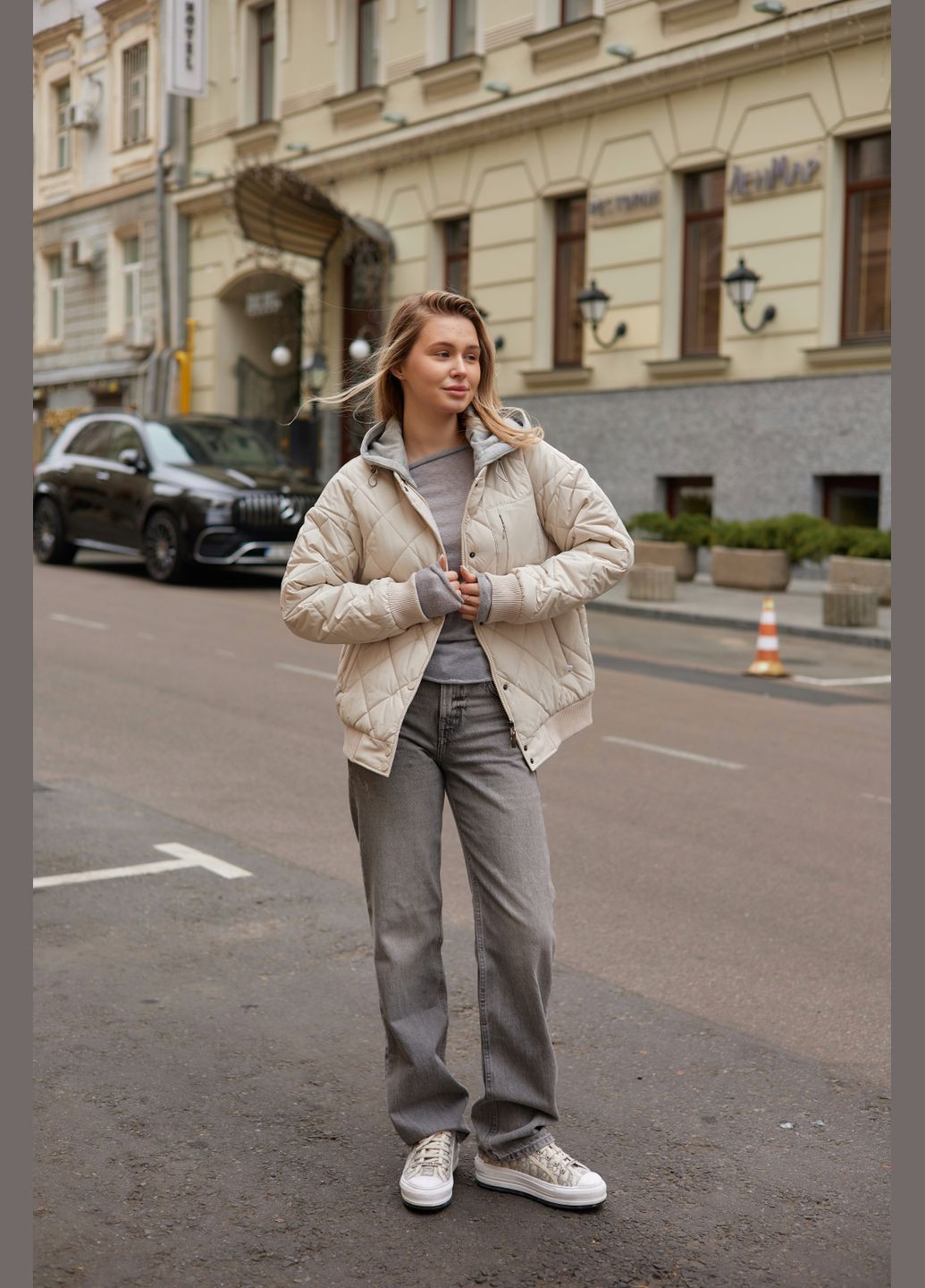 Молочная демисезонная женская демисезонная куртка бомбер «city mood» 951752 Lusskiri