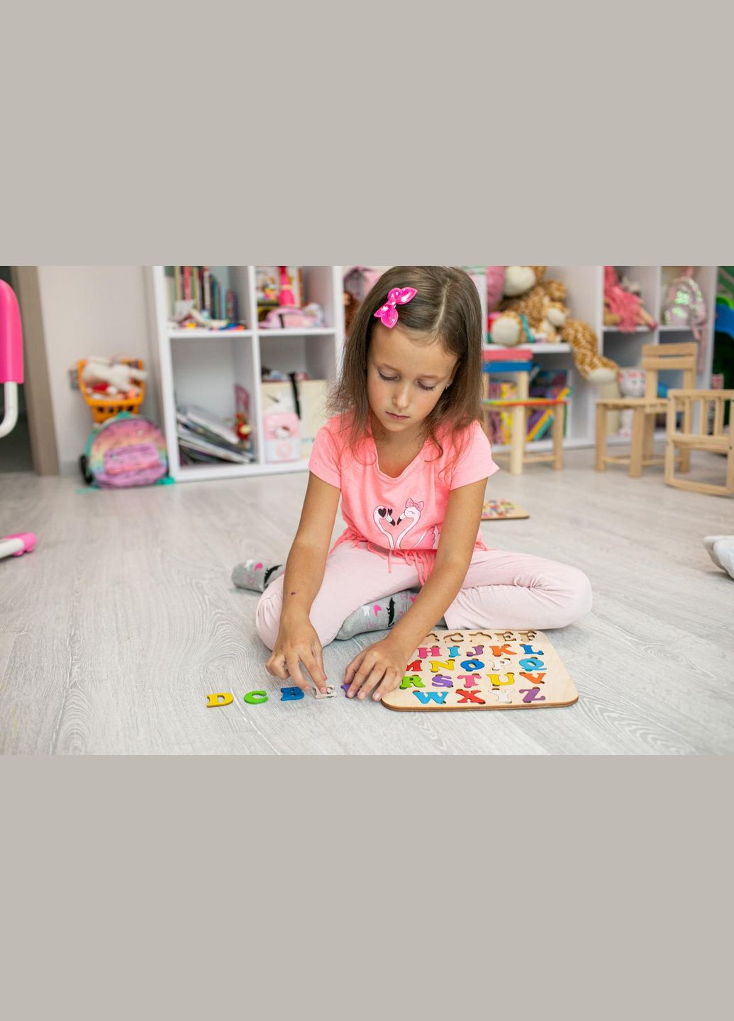 Алфавіт англійський пазл дерев'яний кольоровий абетка з дерева 25х25 см HM furnitura (330604218)