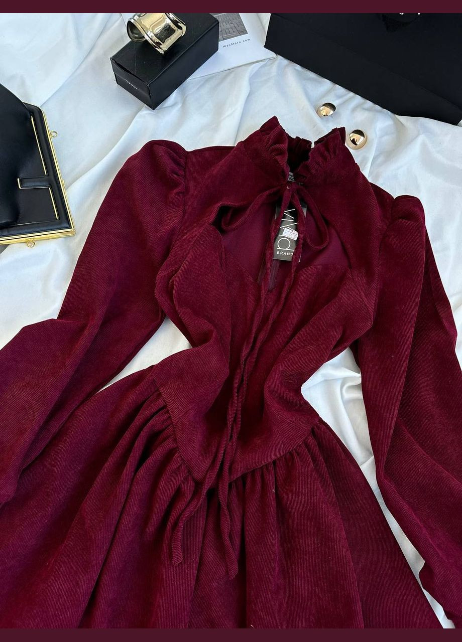 Бордовое праздничный, вечернее платье с декольте и длинным рукавом Avanti однотонное