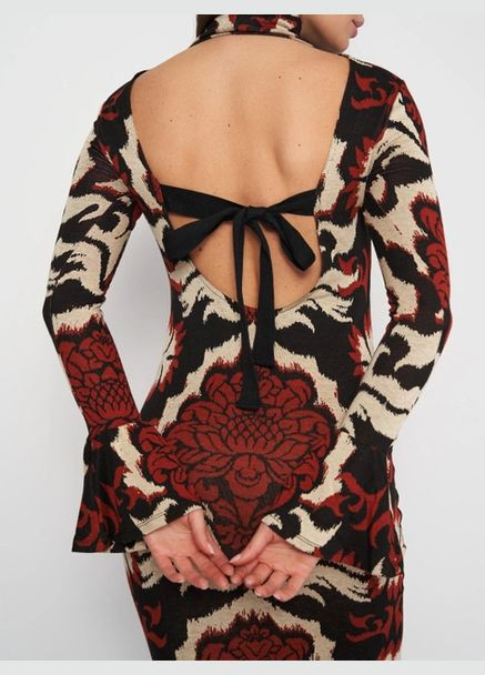 Комбинированное вечернее платье приталенного кроя с декольте на спине для женщины 1153680-6 34(xs) силуэтная H&M с рисунком