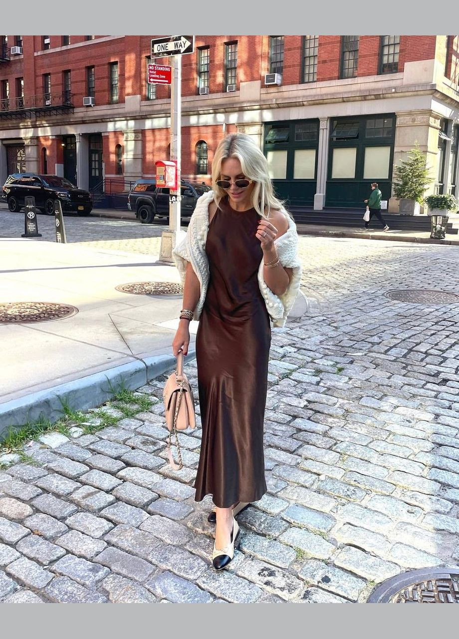 Темно-коричнева шоколадна шовкова літня сукня-максі без рукава ідеального крою, приємна до тіла ніжна сукня, в якій ви будете шикарними. No Brand однотонна