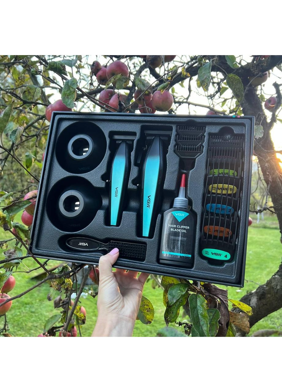 Новинка!Набір машинка для стрижки v 270 і тример v 992! VGR (372744731)
