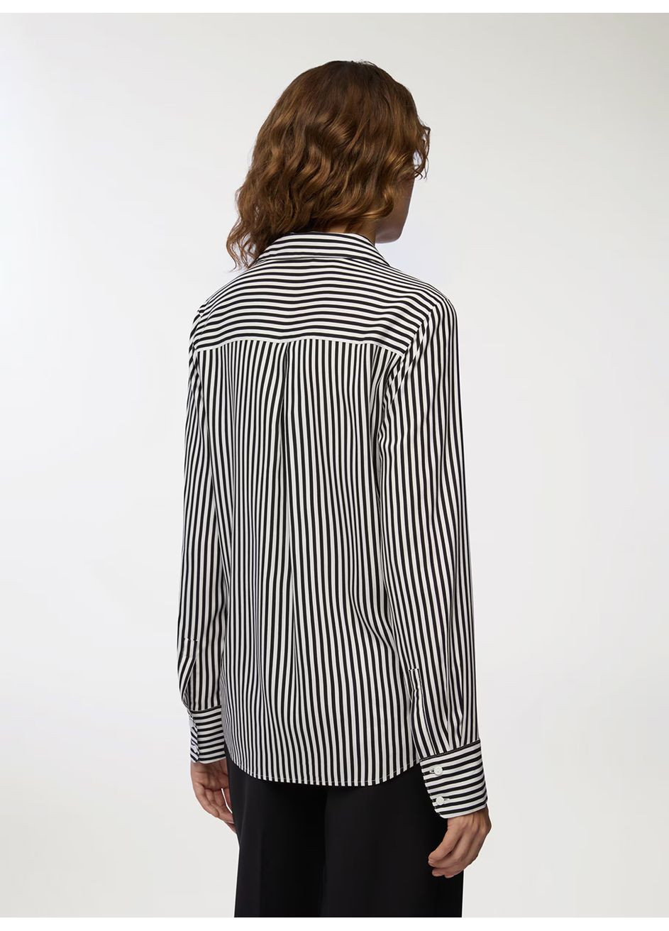 Чорна блузка жін Terranova