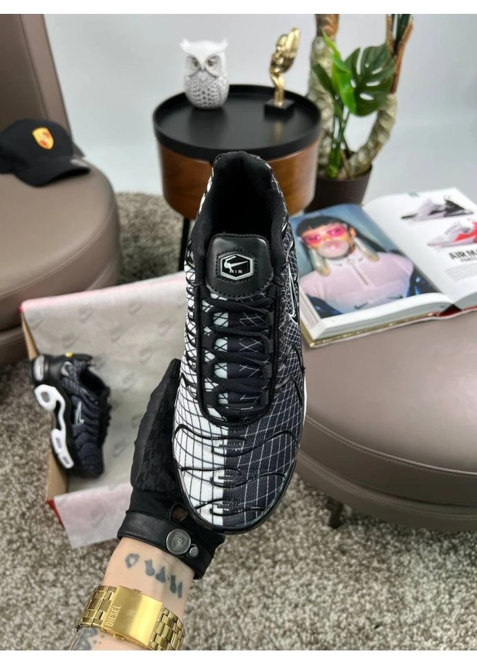Чорно-білі кросівки black white line No Brand Air Max Plus