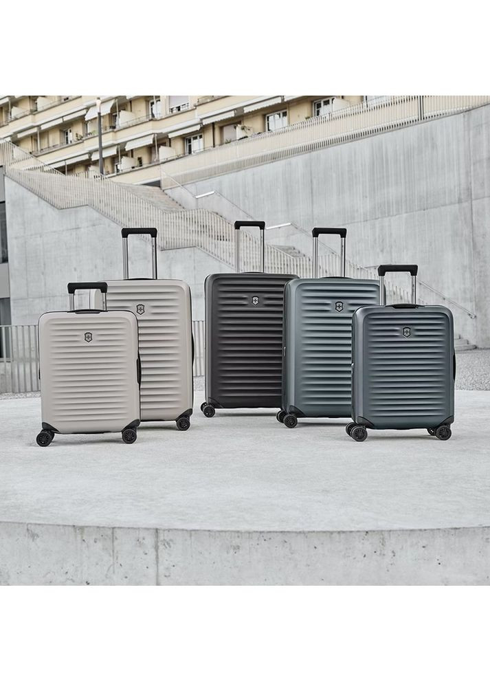 Валіза Travel Airox Advanced Expandable Black 103/119 л Vt612590 Victorinox (369564525)