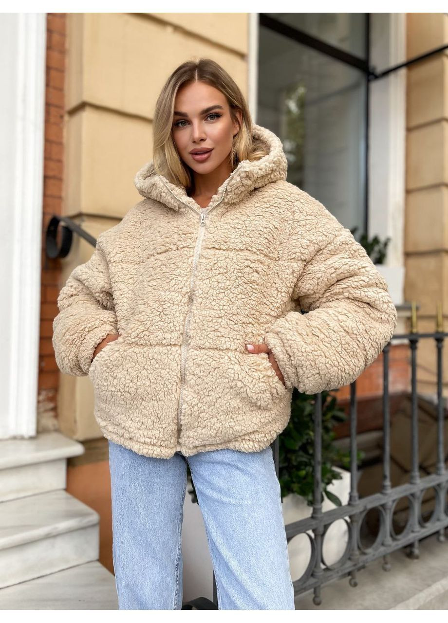 Бежева хутряна жіноча куртка Osoblyva