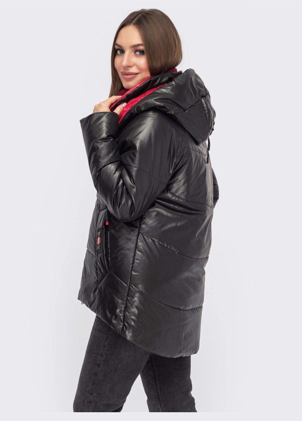 Чорна демісезонна демісезонна куртка з подовженою спинкою чорна Dressa