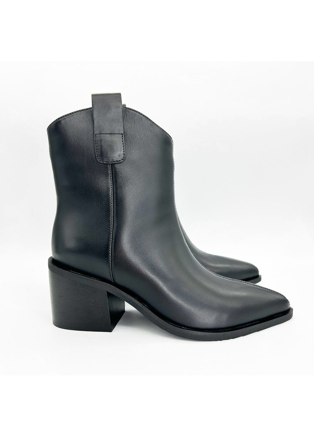 Чорні демісезонна ботильйони (р) шкіра 0-1-1-ap-666-1-g-237j Danler