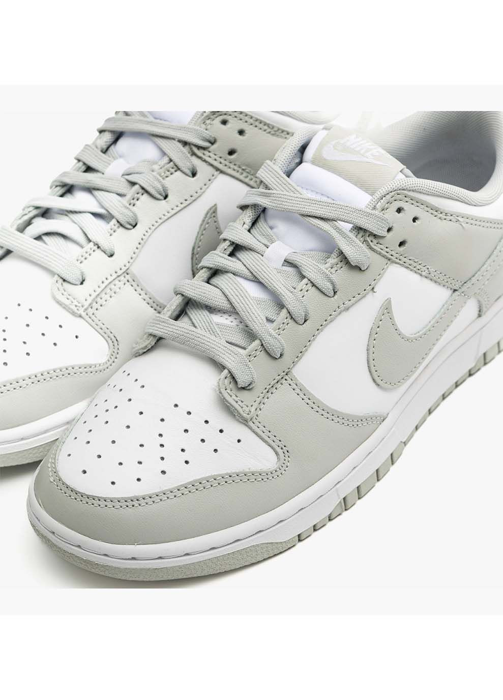 Серые демисезонные мужские кроссовки dunk low retro белый Nike