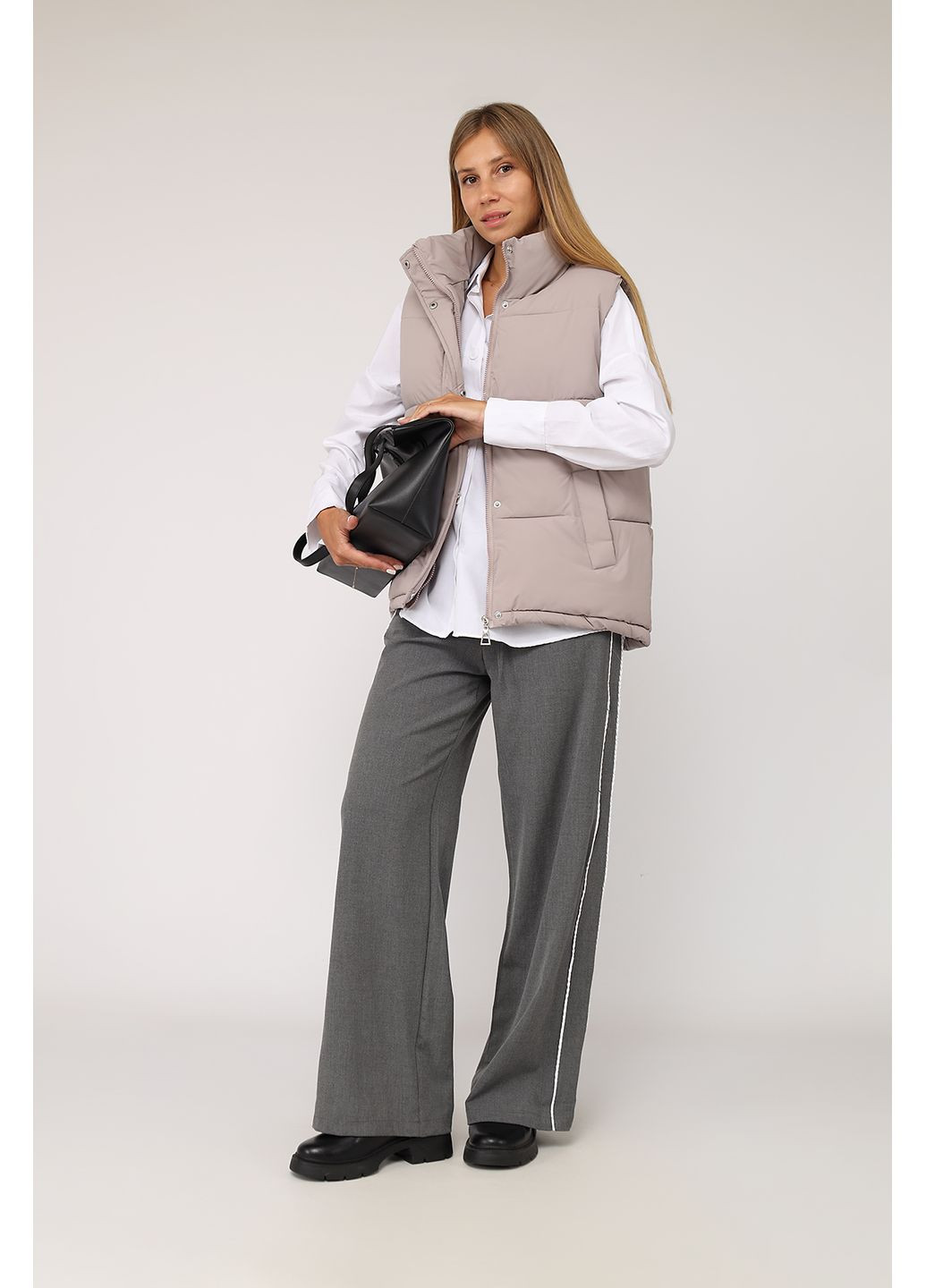 Утепленный женский жилет цвет капучино ЦБ-00277852 Yuki (353686389)