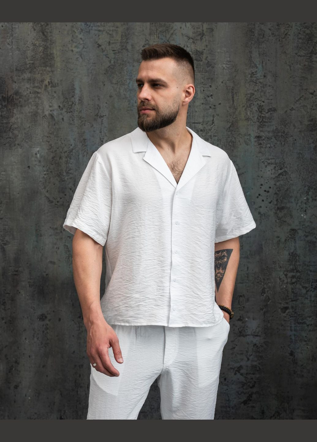 Молочний літній чоловічий легкий літній костюм сорочка брюки з льону, стильний комплект одягу для відпустки молочний з сукнею, брючний Intruder